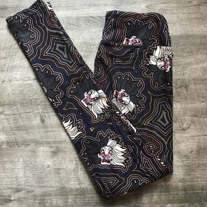 CruElla leggings! LuLaRoe Disney OS